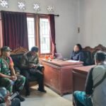 Babinsa Desa Sukawana Laksanakan Komsos, Antisipasi Dampak Musim Hujan