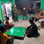 Ronda Malam Jadi Sarana Babinsa Berikan Edukasi Sosial kepada Warga