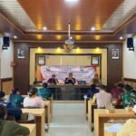 Babinsa Hadiri Musdes LPJ APBDes dan BUMDes Tahun 2025 di Desa Manikliyu