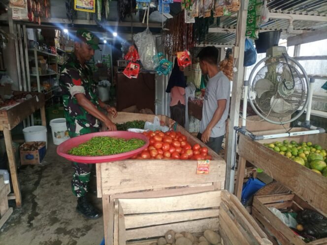 
					Babinsa Pantau Harga Sembako di Pasar Kecamatan Jaya Tetap Relatif Stabil