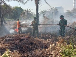 Korem 012/TU Kerahkan Posramil dan Aparat Gabungan Kendalikan Karhutla