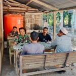 Babinsa Darul Hikmah Serap Keluhan Petani Terkait Ternak Lepas di Lahan Sawah