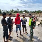 Babinsa Posramil Peusangan Selatan Himbau Operator Gheték Patuhi Kapasitas Muatan