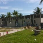 Percepat Pemulihan Pasca Bencana, Babinsa Koramil 29/Lkh Dampingi Pembangunan 96 Unit Huntara di Alue Krak Kaye