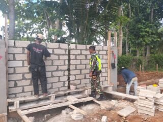 Wujud Pendampingan Wilayah, Babinsa Pantau Proyek Koperasi Desa