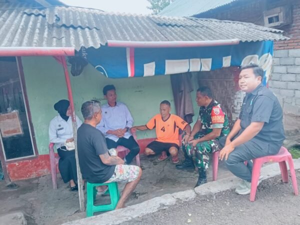 Menyambut Ramadan, Babinsa Desa Anamina Salurkan Sembako dan Bantuan Tunai