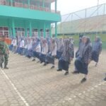 Tanamkan Jiwa Nasionalisme Sejak Dini, Danramil 1420-02/Tellu Limpoe Bekali Siswa Madrasah DDI Amparita Wasbang dan PBB