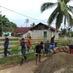 Gotong Royong Jadi Kekuatan Utama, Pembangunan Jembatan TMMD 127 di Sambuli Terus Dikebut