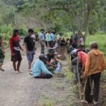 Hari Ke-4 TMMD Ke-127, Pengerasan Jalan dan Pembangunan Talud Terus Dipacu di Dusun Ogomolobu