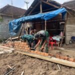 Rehab RTLH TMMD Kodim 0421/LS di Desa Tanjung Rejo Masuki Tahap Pemasangan Batu Bata