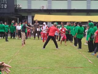 Tumbuhkan Semangat Kebersamaan, Persit KCK Cab. LXII Kodim 1310/Bitung, Olahraga Bersama dan Lomba Permainan Tradisional Peringati HUT Ke-80 Persit