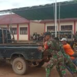 Respons Cepat Satgas TMMD, Bantu Warga Atasi Mobil Mogok di Lokasi Kegiatan