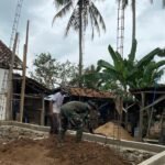 TMMD Kodim 0421/LS Lanjutkan Rehab RTLH Bpk Suhono, Masuk Tahap Pemasangan Batu Bata dan Kusen