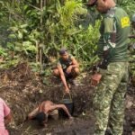 Semangat Satgas dan Warga Warnai Penggalian Sumur Bor TMMD 127 di Kampung Sisir 2