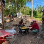 Antusias Warga Kampung Sisir 2 Dorong Percepatan Pembangunan Rumah TMMD