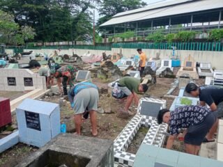 Babinsa Koramil 1309-04/PTM Ikuti Kerja Bakti Sambut Ramadan 1447 H di Desa Tateli Dua