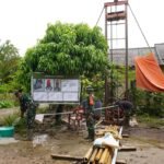 TMMD Kodim 0421/LS Uji Coba Aliran Air Sumur Bor di Desa Kubu Batu