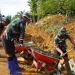 Kebersamaan di Bulan Suci, Satgas TMMD 127 Tetap Solid