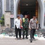 Babinsa Banjar Anyar Amankan Sholat Jumat, Wujud Sinergi TNI dan Masyarakat Jaga Kekhusyukan Ibadah