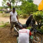 Sentuhan Humanis Satgas TMMD ke-127, Warga Bukit Indah Terbantu