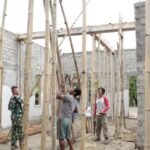 Gotong Royong Satgas TMMD dan Warga Warnai Pembangunan Masjid Desa Oyom