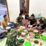 Kebersamaan Satgas TMMD 127 Kodim 0430/BA dan Tuan Rumah Warnai Momen Buka Puasa