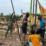 Kemanunggalan TNI dan Rakyat Terlihat dalam Pengerjaan Sumur Bor TMMD 127
