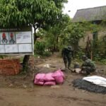 “Air Itu Harapan Kami…”  Kisah Bapak Jamingan di Titik Sumur Bor Desa Kubu Batu