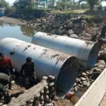 Pembangunan Jembatan Aramco Lancang Barat Terus Berjalan, Personel TNI Hadapi Medan Menantang