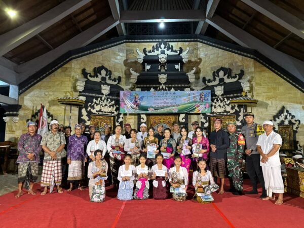 Dikawal Babinsa, Desa Adat Kutampi Dan Kutampi Kaler Meriahkan Bulan Bahasa Bali Dengan Beragam Kegiatan Seru