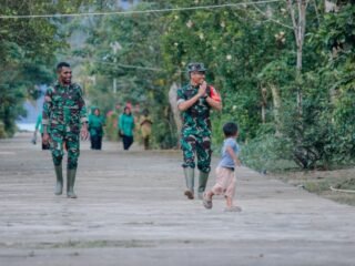 Letkol Kav M. Sulistyo Nugroho: TMMD Ke-127 di Kampung Sisir Wujud Pengabdian Tulus dan Kehadiran Negara