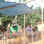 Masuki Tahap Krusial, Satgas TMMD 127 Rakit Besi Tulangan Jembatan di Anggoeya