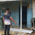 Satgas TMMD ke-127 Kodim 1015/Sampit Kebuti Pemasangan Dinding RTLH Pak Yayang