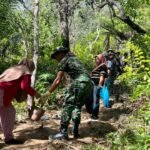 Barisan Berantai Satgas TMMD 127  dan Warga Sambuli Percepat Pembangunan Bak Air