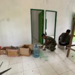 TMMD 127 Kodim 1804/Kaimana Laksanakan Finishing Rumah Tipe 36 di Kampung Sisir, Progres 72 Persen