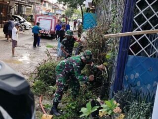 Cegah Banjir dan Penyakit, Koramil 1420-06/Panca Rijang Bersama Warga Kelurahan Rappang Gelar Karya Bakti