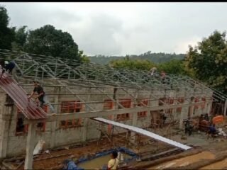 Memasuki Tahap Pengatapan, Satgas TMMD 127 Kodim 1618/TTU Percepat Penyelesaian 4 RKB di Perbatasan TTU