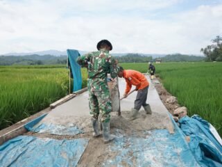 Capaian Pekerjaan Sasaran Rabat Beton TMMD 127 Kodim 0421/LS