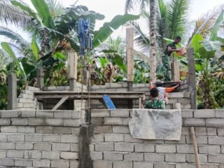 Satgas TMMD 127 Kodim 1305/Buol Tolitoli Genjot Pembangunan MCK di Desa Oyom