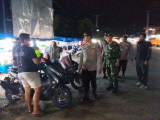 Jaga Kondusifitas Ramadhan, Personel Kodim 0428/MukoMuko Bersama Instansi Terkait Laksanakan Patroli Kamtibmas