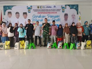 Dandim 1512/Weda beserta Instansi Terkait Melalui Gerakan Pangan Murah & Gratis Selalu Perhatikan Rakyak di Sekelilingnya