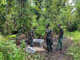 Progres 36 Persen, Satgas TMMD 127 Kodim 1804/Kaimana Pasang Dinding Batu Sumur di Kampung Sisir