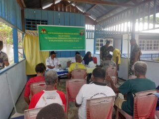 TMMD 127 Kodim 1804/Kaimana Hadirkan Layanan Kesehatan Gratis, Warga Sambut Antusias