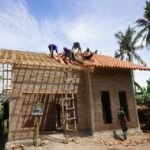 Atap Harapan Resmi Terpasang! Genteng Rumah Ibu Yusmawati/Bapak Heri S Akhirnya Menutup Langit Penantian