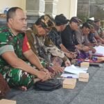 Babinsa Desa Apuan Hadiri Rapat Akhir Tahun dan LPJ LPD Desa Adat Apuan