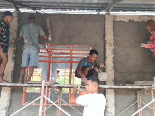 Percepat Pembangunan Pendidikan, TMMD Ke-127 Fokus Plester Eksterior 4 RKB di Perbatasan