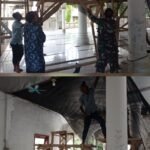 Tingkatkan Kerjasama Melalui Prinsip Gotong Royong, Babinsa Koramil 02/Woyla Bantu Warga Perbaiki Masjid di Wilayah Binaan