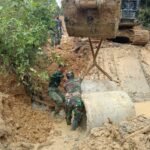 Jajaran Korem 012/TU Optimalkan Alat Berat untuk Pembangunan Gorong-Gorong di Beutong