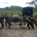 Infrastruktur Desa Ujong Blang Terus Digenjot, Satgas TMMD Gunakan Concrete Mixer