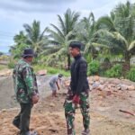 Satgas TMMD 127 Perkuat Akses Warga, Jalan Jembatan Sambuli Dirapikan